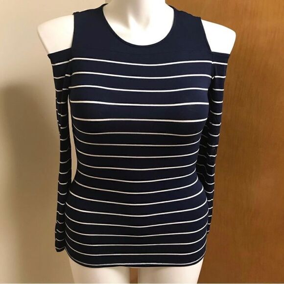 🔮 VINCE CAMUTO | Navy Striped Cold Shoulder Top Size Small - Picture 1 of 4